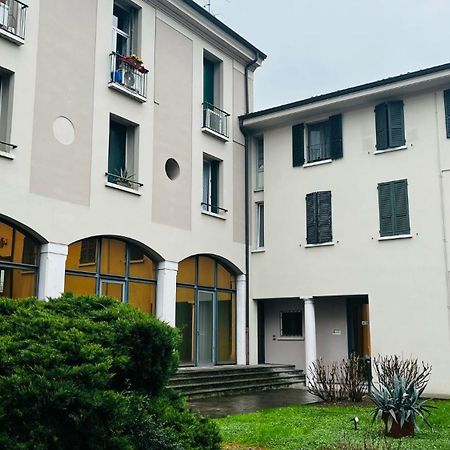 White House Daire Brescia Dış mekan fotoğraf